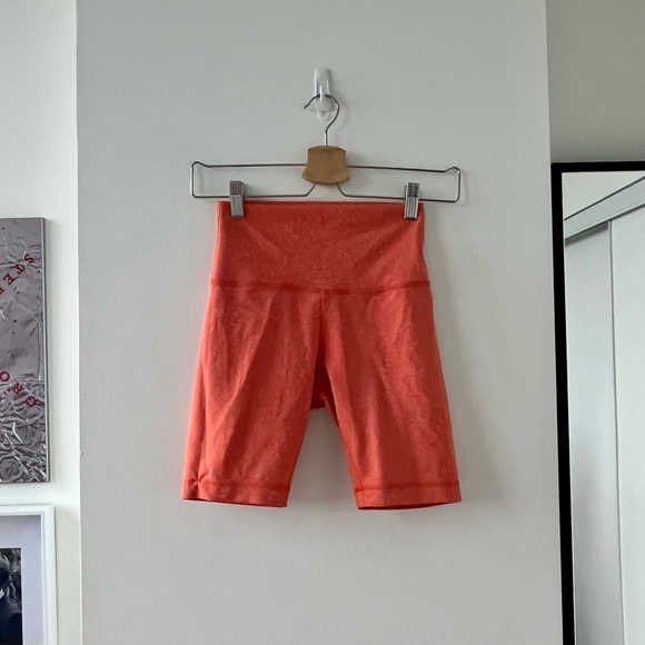 Lululemon Wunder Train High Rise Short 8"
Crunch Warm Coral - Picture 6 of 10
